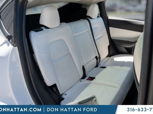 Used 2021 Tesla Model Y Long Range AWD/4WD image 21