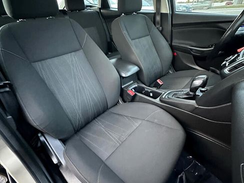 Used 2017 Ford Focus SEL w/ Cold Weather Package image 37