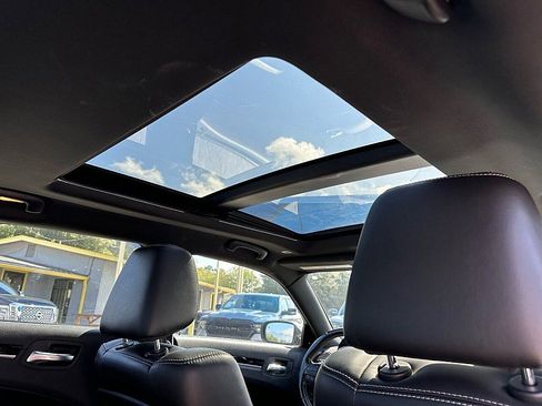 Used 2021 Chrysler 300 S image 17