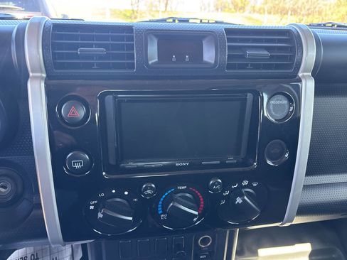 Used 2008 Toyota FJ Cruiser 4WD image 19