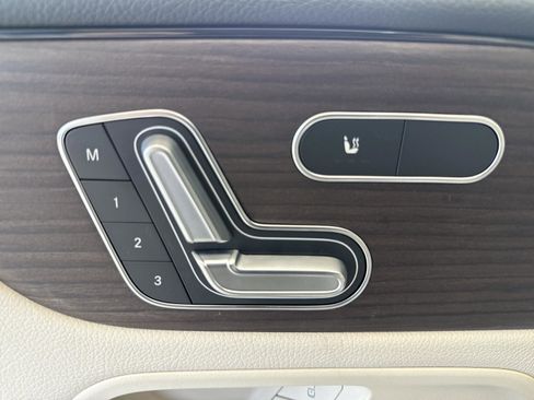 New 2026 Mercedes-Benz GLB 250 image 39