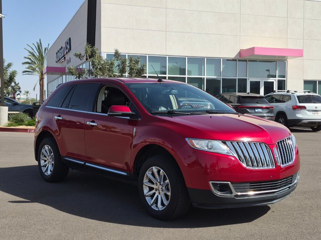 Used 2014 Lincoln MKX FWD w/ Equipment Group 101A image 3