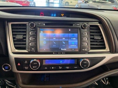 Used 2018 Toyota Highlander Limited Platinum w/ Protection Package #3 AWD/4WD image 16