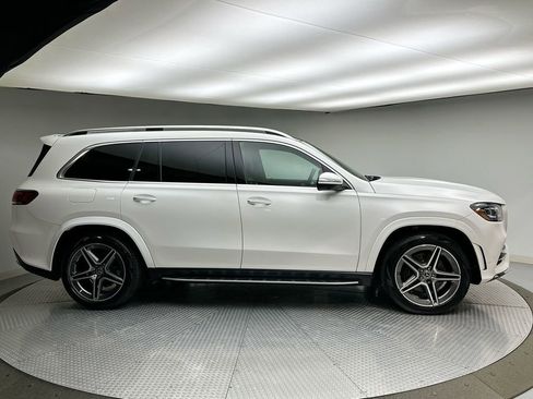 Used 2023 Mercedes-Benz GLS 450 4MATIC image 4