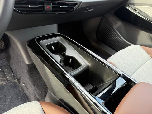 New 2026 Volkswagen ID.4 Pro image 13