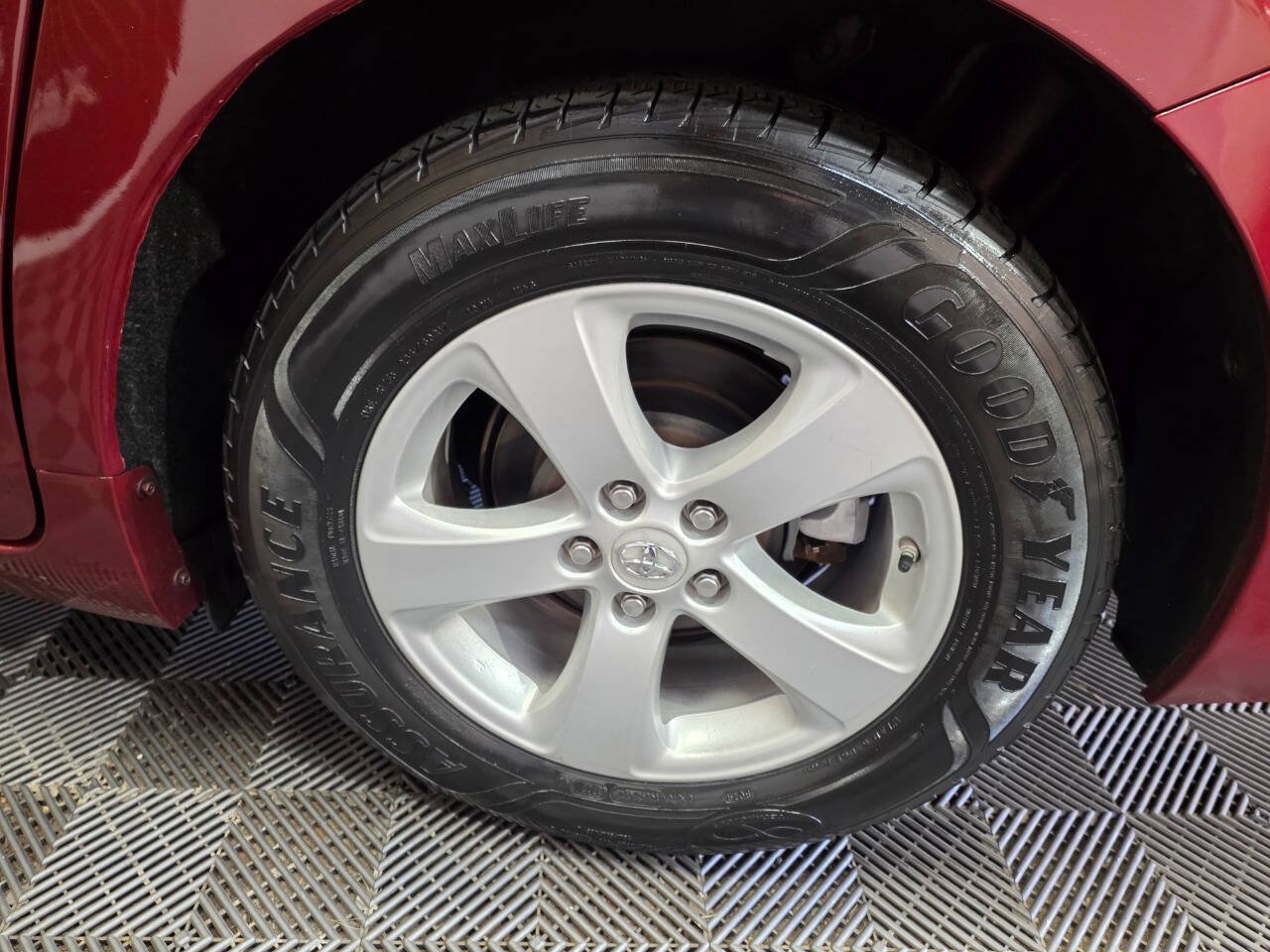 Used 2014 Toyota Sienna LE FWD image 34
