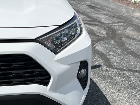 Used 2019 Toyota RAV4 XLE w/ All Weather Liner Package AWD/4WD image 12