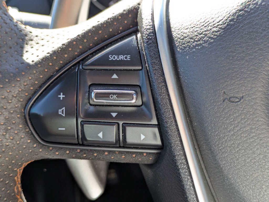 Used 2023 Nissan Maxima SR w/ Sport Mat Group FWD image 25