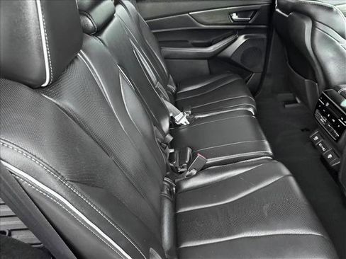 Used 2023 Acura MDX SH-AWD w/ Advance Package image 16