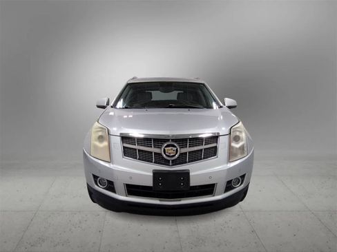 Used 2010 Cadillac SRX Luxury image 3