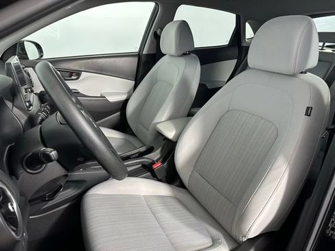 Used 2023 Hyundai Kona SEL AWD/4WD image 18