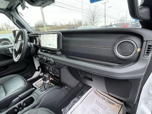 Used 2024 Jeep Wrangler Unlimited Sahara w/ Safety Group image 40