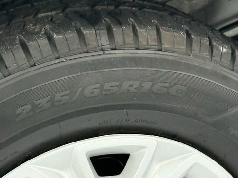 Used 2021 Ford Transit 350 XLT image 39