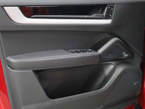 New 2025 Porsche Cayenne Coupe image 16