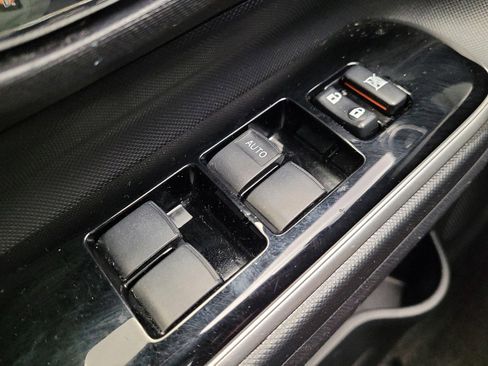 Used 2015 Toyota Prius C One image 27