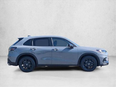 Used 2024 Honda HR-V Sport image 4