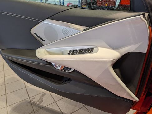 Used 2021 Chevrolet Corvette Stingray Preferred Conv w/ 2LT image 10