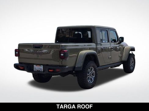 Used 2026 Jeep Gladiator Mojave AWD/4WD image 9
