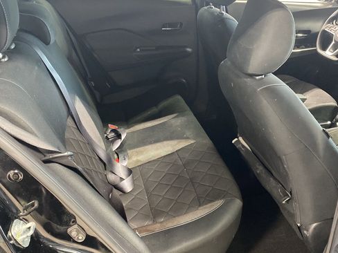 Certified 2020 Nissan Kicks SV image 28