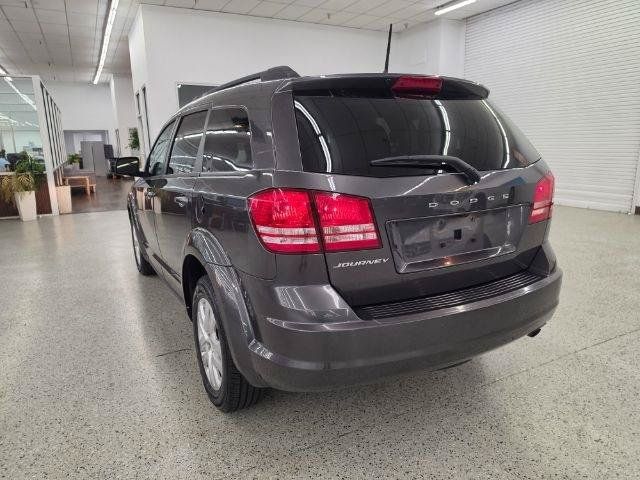 Used 2020 Dodge Journey SE FWD image 7