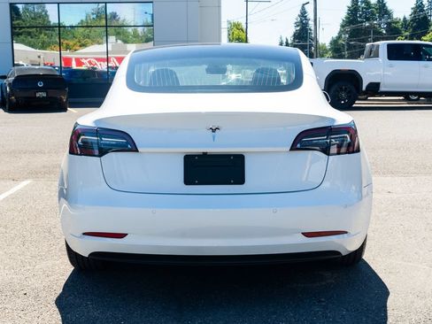 Used 2020 Tesla Model 3 Standard Range Plus RWD image 5