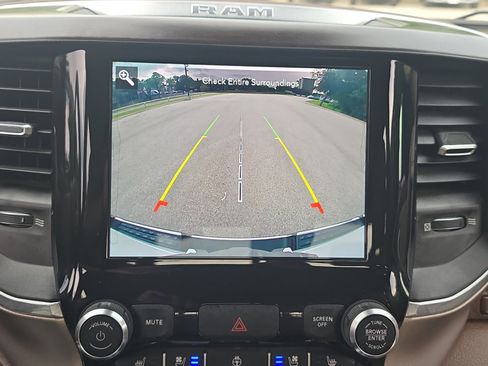 Used 2021 RAM 1500 Laramie AWD/4WD image 14