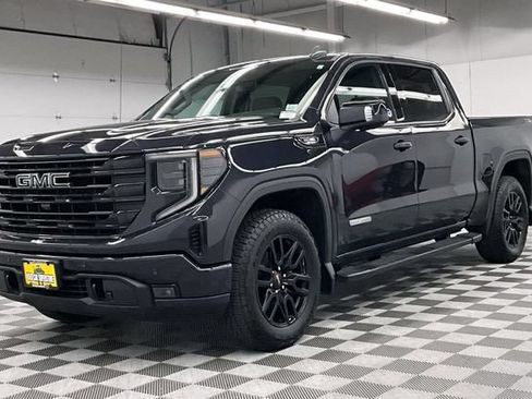 Used 2024 GMC Sierra 1500 Elevation w/ Elevation Premium Package AWD/4WD image 12
