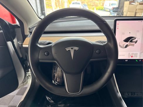 Used 2019 Tesla Model 3 Standard Range Plus RWD image 16
