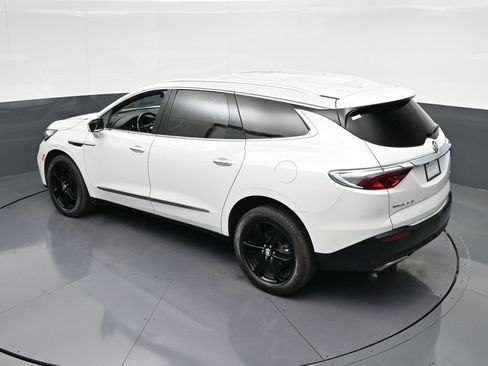 Used 2024 Buick Enclave Essence w/ Sport Touring Edition FWD image 24