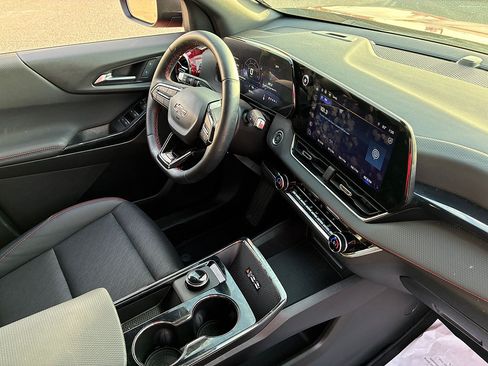 Used 2025 Chevrolet Equinox RS w/ Safety and Technology Package FWD image 30