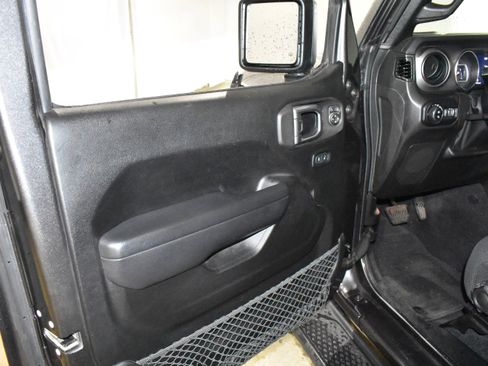 Used 2022 Jeep Gladiator Sport AWD/4WD image 22