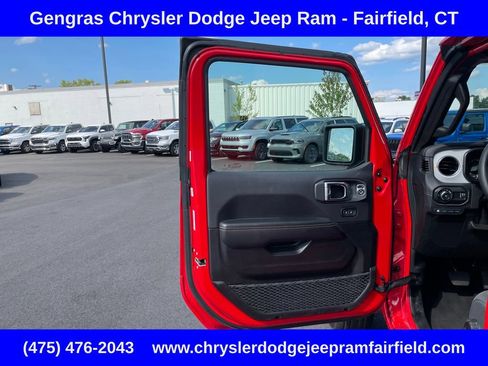 Certified 2025 Jeep Wrangler Unlimited Sahara w/ Safety Group AWD/4WD image 44