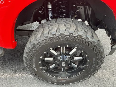 Used 2017 Ford F350 XLT w/ XLT Premium Package AWD/4WD image 24