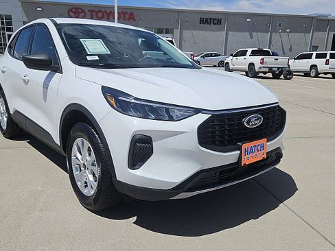 Used 2026 Ford Escape Active AWD/4WD image 4