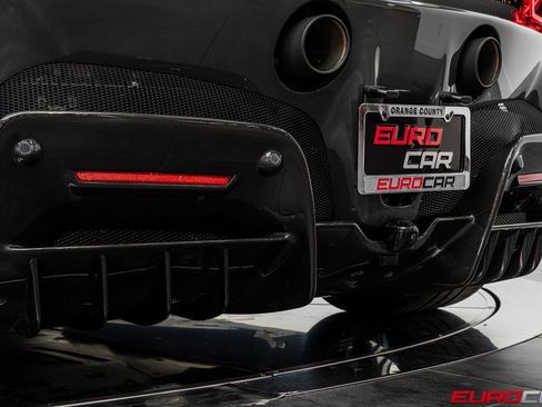 Used 2024 Ferrari SF90 Spider image 30
