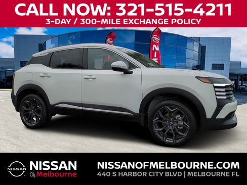 New 2026 Nissan Kicks SR FWD image 1