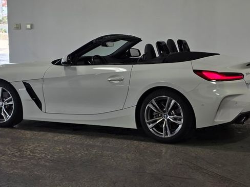 Used 2025 BMW Z4 sDrive30i image 26