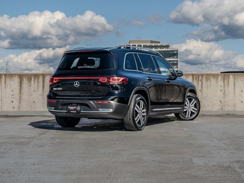 Used 2023 Mercedes-Benz EQB 250+ image 4