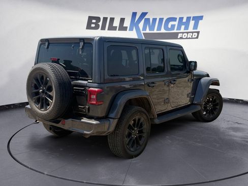Used 2020 Jeep Wrangler Unlimited Sahara AWD/4WD image 5