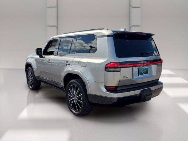 Used 2024 Lexus GX 550 w/ Accessory Package (2T) AWD/4WD image 3