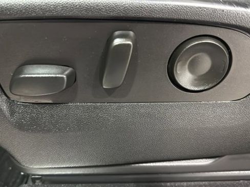 Used 2022 Chevrolet Silverado 1500 LTZ w/ Z71 Off-Road Package image 25