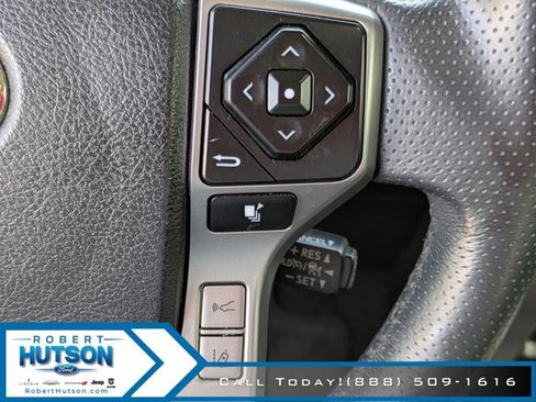 Used 2022 Toyota 4Runner TRD Sport AWD/4WD image 22
