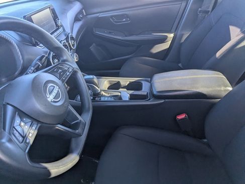 Used 2025 Nissan Sentra S image 17