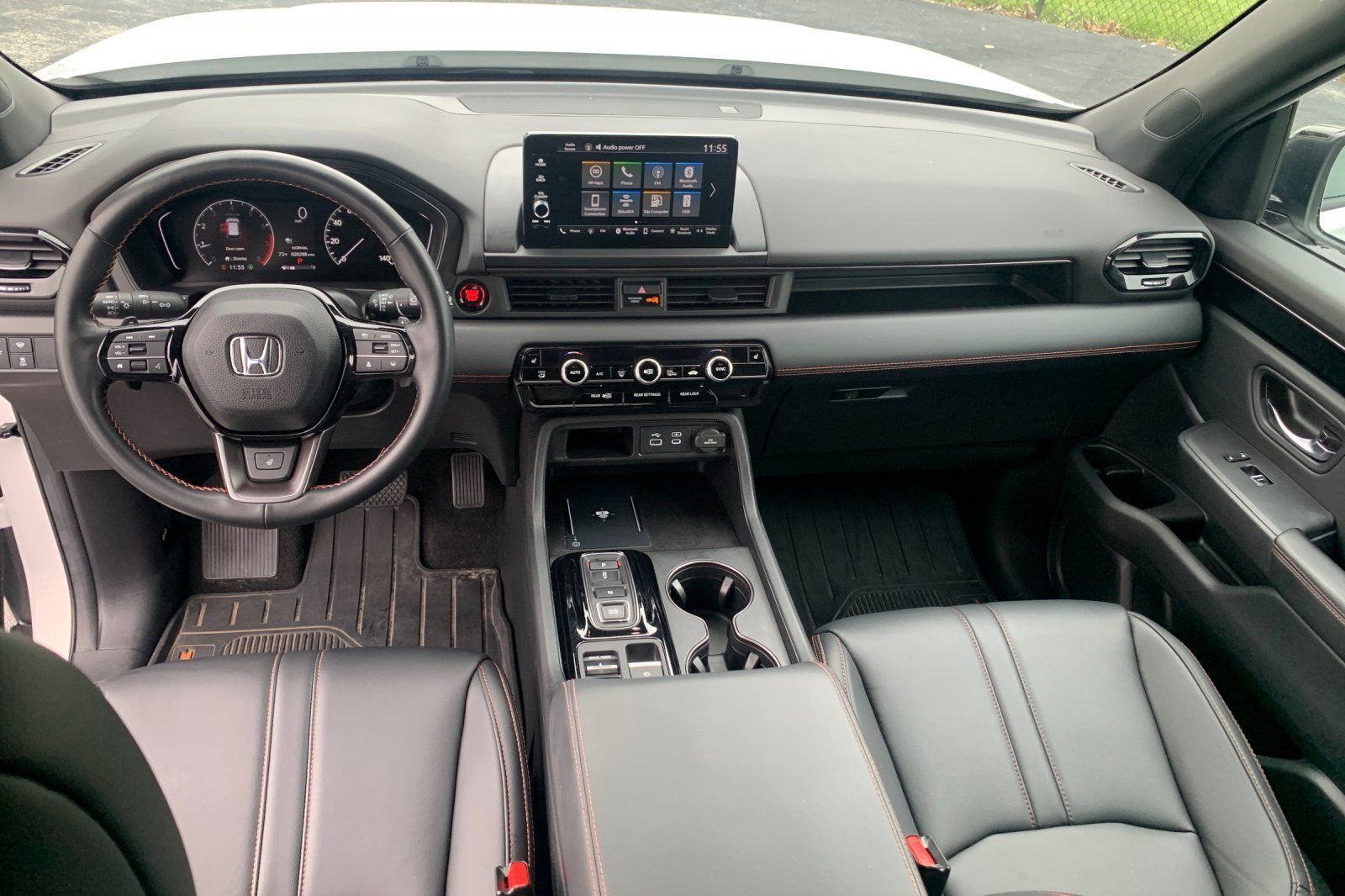 Used 2024 Honda Pilot TrailSport image 17