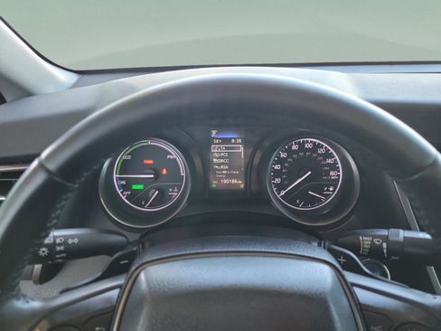 Used 2022 Toyota Camry SE image 17