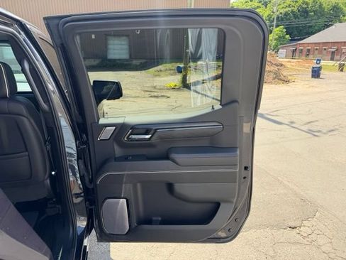 Used 2022 GMC Sierra 1500 AT4X AWD/4WD image 14