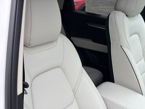 New 2025 MAZDA CX-5 AWD 2.5 S w/ Premium Plus Pkg image 10