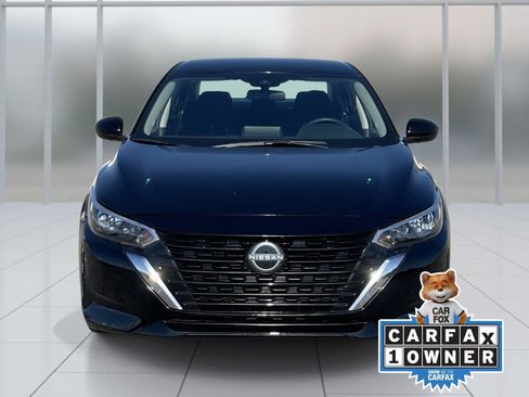 Certified 2025 Nissan Sentra SV FWD image 9