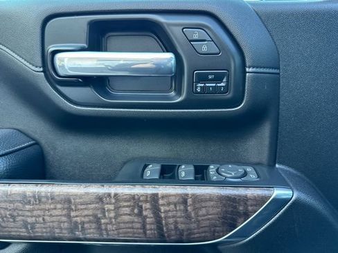 Used 2023 GMC Sierra 2500 Denali w/ Denali Ultimate Package image 11