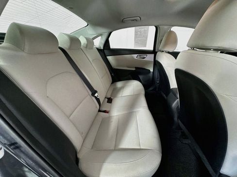 Certified 2023 Kia Forte LXS FWD image 23